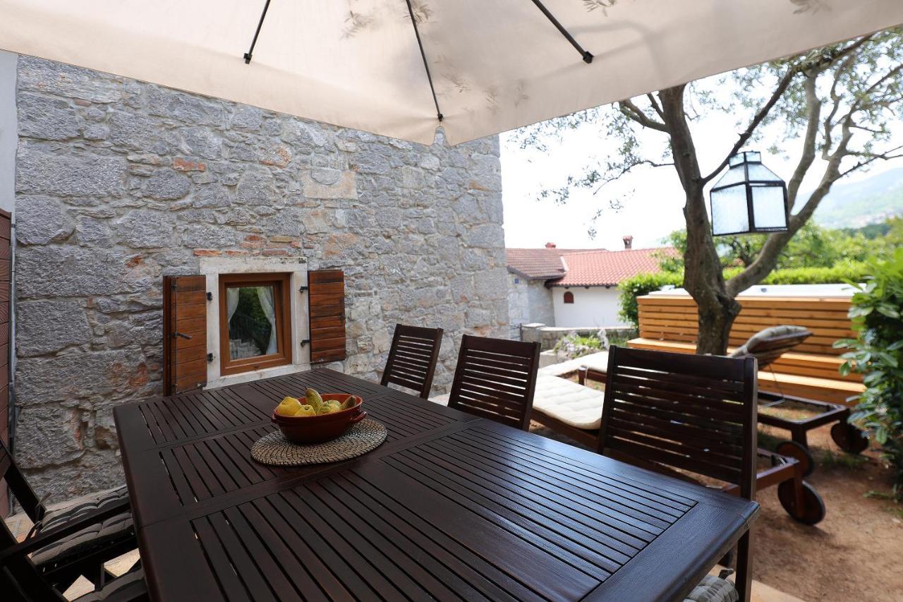 Ičići Villa Fani With Jacuzzi מראה חיצוני תמונה